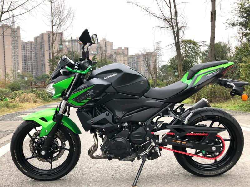 KawasakióZ400٣6800